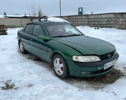 Зелений Опель Вектра, об'ємом двигуна 1.6 л та пробігом 311 тис. км за 2350 $, фото 1 на Automoto.ua