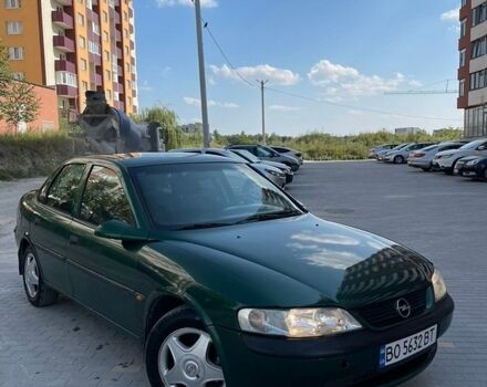 Зеленый Опель Вектра, объемом двигателя 1.6 л и пробегом 250 тыс. км за 1650 $, фото 1 на Automoto.ua