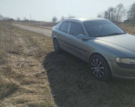 Зеленый Опель Вектра, объемом двигателя 1.8 л и пробегом 300 тыс. км за 2200 $, фото 1 на Automoto.ua