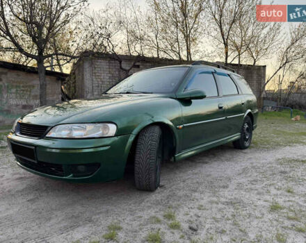 Зеленый Опель Вектра, объемом двигателя 2 л и пробегом 343 тыс. км за 2300 $, фото 1 на Automoto.ua