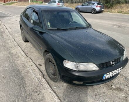Зеленый Опель Вектра, объемом двигателя 1.6 л и пробегом 300 тыс. км за 2000 $, фото 1 на Automoto.ua
