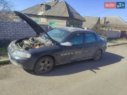 Опель Вектра 1998 в Кропивницком (Кировограде) на Automoto.ua Зеленый Опель Вектра, объемом двигателя 2 л и пробегом 300 тыс. км за 800 $, фото 1 на Automoto.ua