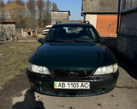 Зеленый Опель Вектра, объемом двигателя 1.6 л и пробегом 286 тыс. км за 1500 $, фото 1 на Automoto.ua