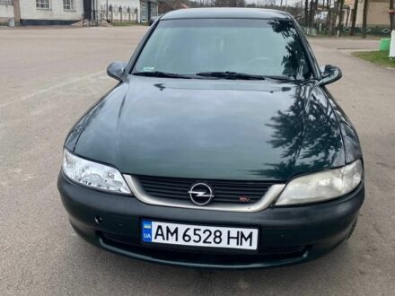 Опель Вектра 1998 в Коростене на Automoto.ua Зеленый Опель Вектра, объемом двигателя 1.8 л и пробегом 330 тыс. км за 2400 $, фото 1 на Automoto.ua