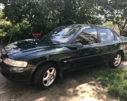 Зеленый Опель Вектра, объемом двигателя 1.8 л и пробегом 250 тыс. км за 2300 $, фото 1 на Automoto.ua