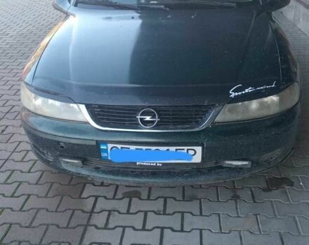 Зелений Опель Вектра, об'ємом двигуна 2 л та пробігом 400 тис. км за 1500 $, фото 1 на Automoto.ua
