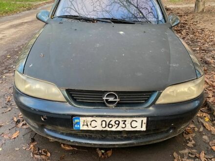 Зеленый Опель Вектра, объемом двигателя 2 л и пробегом 500 тыс. км за 759 $, фото 1 на Automoto.ua