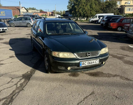 Зеленый Опель Вектра, объемом двигателя 2 л и пробегом 327 тыс. км за 3000 $, фото 1 на Automoto.ua