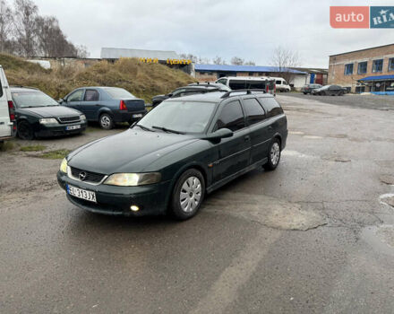 Зелений Опель Вектра, об'ємом двигуна 0 л та пробігом 350 тис. км за 1100 $, фото 1 на Automoto.ua