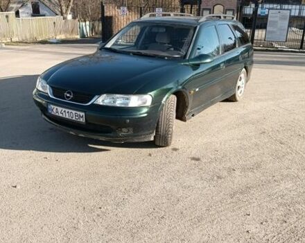 Зеленый Опель Вектра, объемом двигателя 1.6 л и пробегом 302 тыс. км за 2350 $, фото 1 на Automoto.ua