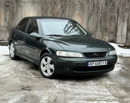 Зеленый Опель Вектра, объемом двигателя 1.8 л и пробегом 270 тыс. км за 2450 $, фото 1 на Automoto.ua