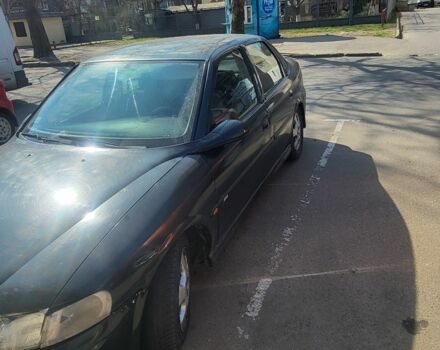 Зеленый Опель Вектра, объемом двигателя 2 л и пробегом 365 тыс. км за 800 $, фото 1 на Automoto.ua