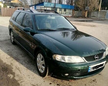 Зеленый Опель Вектра, объемом двигателя 2 л и пробегом 300 тыс. км за 2999 $, фото 1 на Automoto.ua