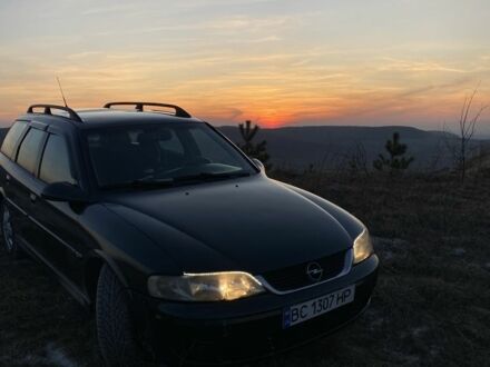 Опель Вектра 2000 у Дрогобичі на Automoto.ua Зелений Опель Вектра, об'ємом двигуна 2.2 л та пробігом 301 тис. км за 2500 $, фото 1 на Automoto.ua