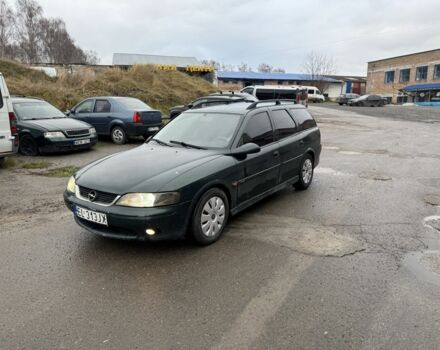 Зеленый Опель Вектра, объемом двигателя 1.6 л и пробегом 350 тыс. км за 1100 $, фото 1 на Automoto.ua