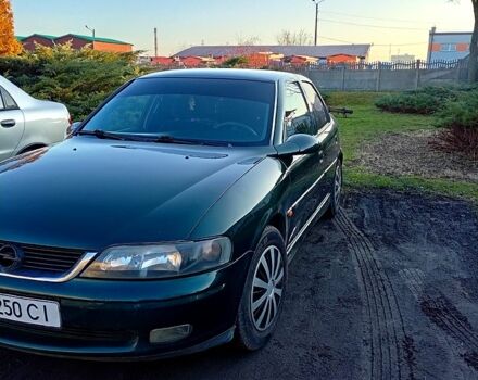 Зеленый Опель Вектра, объемом двигателя 2 л и пробегом 370 тыс. км за 2500 $, фото 1 на Automoto.ua