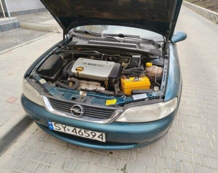 Зеленый Опель Вектра, объемом двигателя 1.6 л и пробегом 250 тыс. км за 1000 $, фото 1 на Automoto.ua