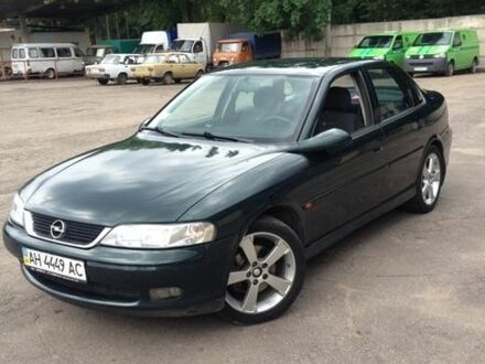 Зелений Опель Вектра, об'ємом двигуна 2 л та пробігом 260 тис. км за 3300 $, фото 1 на Automoto.ua