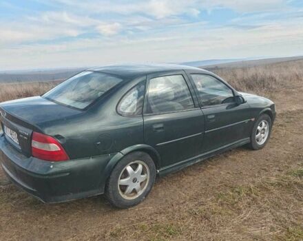 Зеленый Опель Вектра, объемом двигателя 2 л и пробегом 280 тыс. км за 1000 $, фото 1 на Automoto.ua