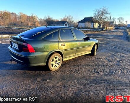 Зелений Опель Вектра, об'ємом двигуна 2 л та пробігом 244 тис. км за 2300 $, фото 1 на Automoto.ua