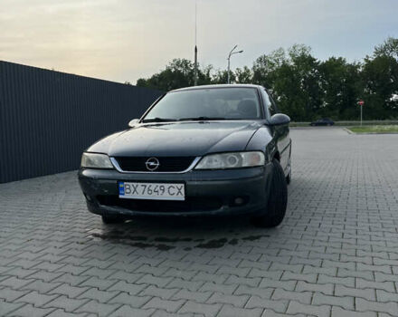 Зелений Опель Вектра, об'ємом двигуна 1.8 л та пробігом 336 тис. км за 2300 $, фото 1 на Automoto.ua
