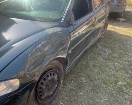 Зелений Опель Вектра, об'ємом двигуна 1.6 л та пробігом 200 тис. км за 550 $, фото 1 на Automoto.ua