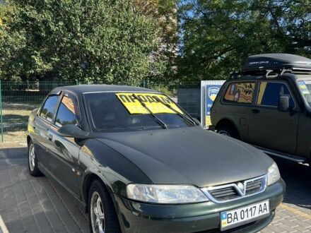 Зелений Опель Вектра, об'ємом двигуна 2.2 л та пробігом 250 тис. км за 1499 $, фото 1 на Automoto.ua