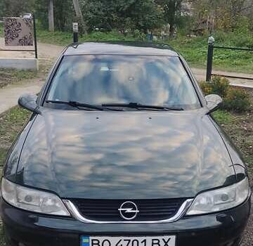Опель Вектра 2001 в Гусятине на Automoto.ua Зеленый Опель Вектра, объемом двигателя 1.6 л и пробегом 400 тыс. км за 3600 $, фото 1 на Automoto.ua