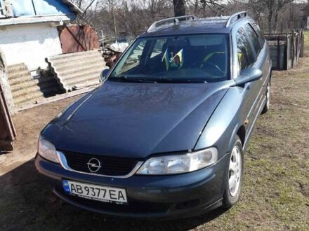 Зелений Опель Вектра, об'ємом двигуна 2 л та пробігом 260 тис. км за 3000 $, фото 1 на Automoto.ua