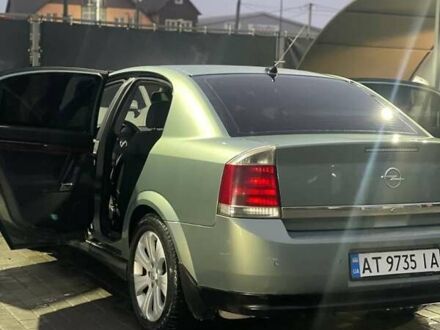 Опель Вектра 2003 у Рогатине на Automoto.ua Зелений Опель Вектра, об'ємом двигуна 2.2 л та пробігом 327 тис. км за 3150 $, фото 1 на Automoto.ua