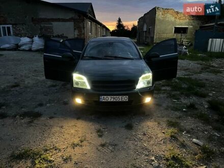 Опель Вектра 2004 в Ужгороде на Automoto.ua Зеленый Опель Вектра, объемом двигателя 2.2 л и пробегом 240 тыс. км за 3600 $, фото 1 на Automoto.ua