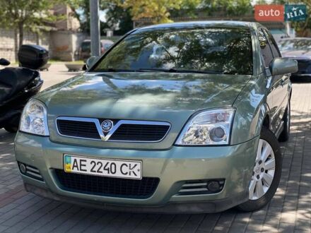 Опель Вектра 2004 в Днепре (Днепропетровске) на Automoto.ua Зеленый Опель Вектра, объемом двигателя 2.2 л и пробегом 191 тыс. км за 4900 $, фото 1 на Automoto.ua