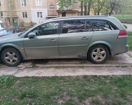 Зеленый Опель Вектра, объемом двигателя 2.2 л и пробегом 300 тыс. км за 3200 $, фото 1 на Automoto.ua