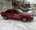 Красный Опель Вектра А, объемом двигателя 1.7 л и пробегом 400 тыс. км за 2700 $, фото 6 на Automoto.ua