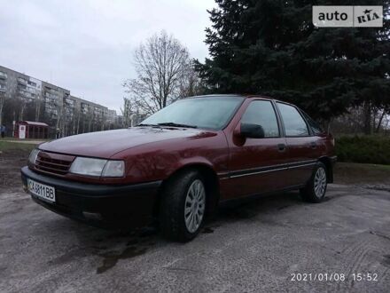 Опель Вектра А 1992 у Черкасах на Automoto.ua Червоний Опель Вектра А, об'ємом двигуна 0 л та пробігом 198 тис. км за 2200 $, фото 1 на Automoto.ua
