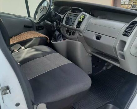 Белый Опель Виваро, объемом двигателя 1.9 л и пробегом 337 тыс. км за 5999 $, фото 10 на Automoto.ua