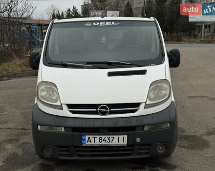 Белый Опель Виваро, объемом двигателя 1.9 л и пробегом 350 тыс. км за 4700 $, фото 5 на Automoto.ua