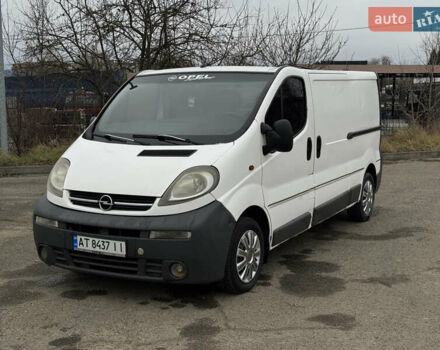 Белый Опель Виваро, объемом двигателя 1.9 л и пробегом 350 тыс. км за 4700 $, фото 6 на Automoto.ua