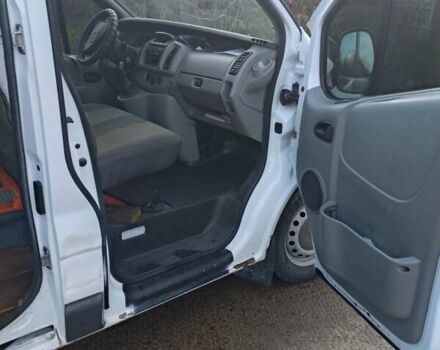 Білий Опель Віваро, об'ємом двигуна 1.9 л та пробігом 334 тис. км за 5200 $, фото 4 на Automoto.ua