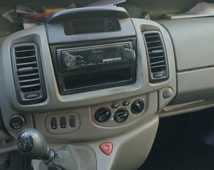 Білий Опель Віваро, об'ємом двигуна 1.9 л та пробігом 334 тис. км за 5200 $, фото 8 на Automoto.ua