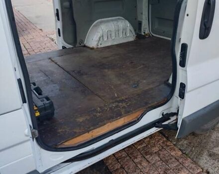 Білий Опель Віваро, об'ємом двигуна 1.9 л та пробігом 334 тис. км за 5200 $, фото 6 на Automoto.ua