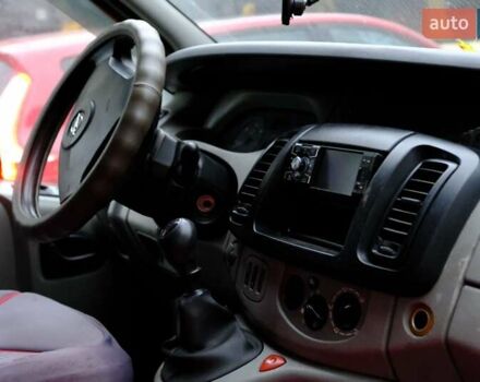 Белый Опель Виваро, объемом двигателя 2 л и пробегом 257 тыс. км за 8200 $, фото 2 на Automoto.ua