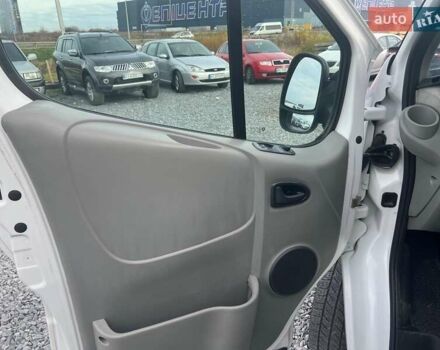 Белый Опель Виваро, объемом двигателя 2 л и пробегом 312 тыс. км за 6990 $, фото 15 на Automoto.ua