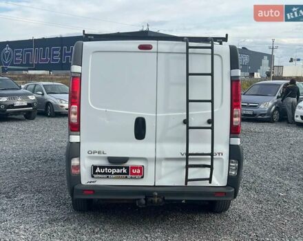 Белый Опель Виваро, объемом двигателя 2 л и пробегом 312 тыс. км за 6990 $, фото 7 на Automoto.ua