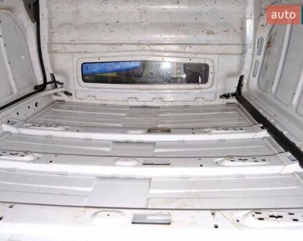 Белый Опель Виваро, объемом двигателя 2 л и пробегом 257 тыс. км за 8200 $, фото 11 на Automoto.ua