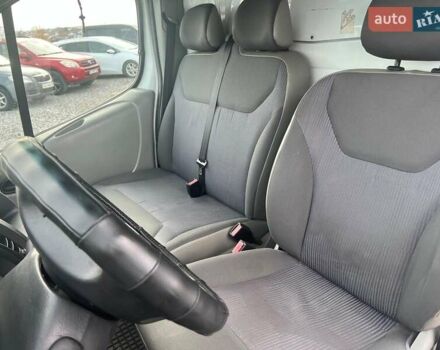 Белый Опель Виваро, объемом двигателя 2 л и пробегом 312 тыс. км за 6990 $, фото 18 на Automoto.ua