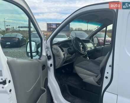 Белый Опель Виваро, объемом двигателя 2 л и пробегом 312 тыс. км за 6990 $, фото 14 на Automoto.ua