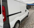 Білий Опель Віваро, об'ємом двигуна 2 л та пробігом 305 тис. км за 7500 $, фото 2 на Automoto.ua
