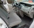 Білий Опель Віваро, об'ємом двигуна 2 л та пробігом 308 тис. км за 8500 $, фото 3 на Automoto.ua