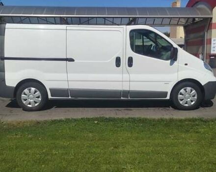 Білий Опель Віваро, об'ємом двигуна 1.9 л та пробігом 320 тис. км за 9999 $, фото 4 на Automoto.ua
